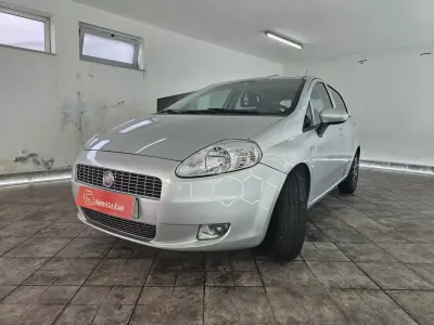 Fiat Grande Punto 2010 - 6000 EUR, 161462 km - AUTO.MOTO.pt - 161462km - foto 9 de 35