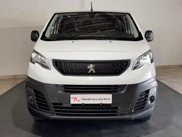 Peugeot Expert 2024 Diesel — 83 188 km Peugeot Expert 2024 Diesel