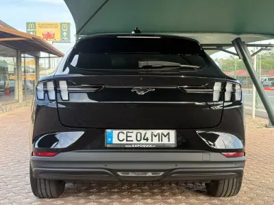 Ford Mustang Mach-E 2026 — foto 5 de 28