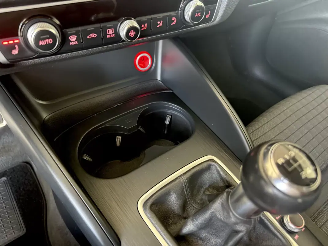 Audi A3 Sportback 2016 - 16000 EUR, 158000 km - AUTO.MOTO.pt - 158000km - foto 85 de 94