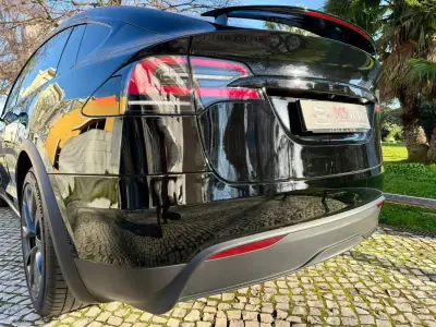 Tesla Model X 2023 - 81890 EUR, 49000 km - AUTO.MOTO.pt - 49000km - foto 41 de 47