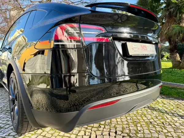 Tesla Model X 2023 - 81890 EUR, 49000 km - AUTO.MOTO.pt - 49000km - foto 41 de 47