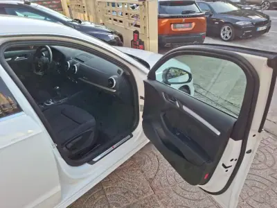 Audi A3 Sportback 2019 - 18500 EUR, 98000 km - 98000km - foto 26 de 28