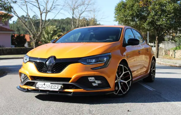 Renault Mégane 2019 - 43990 EUR, 42000 km - AUTO.MOTO.pt - 42000km - foto 2 de 41