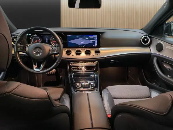 Mercedes-Benz E 220 2018 - 25950 EUR, 140171 km - AUTO.MOTO.pt - 140171km - foto 8 de 20