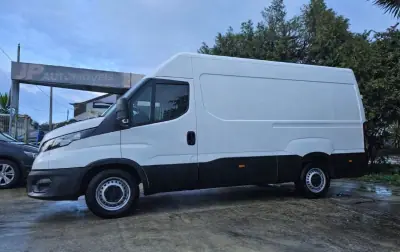 Iveco Daily 35 S14 2.3 D PLATAFORMA 2023 - 24999 EUR, 110000 km - AUTO.MOTO.pt - 110000km - foto 5 de 17