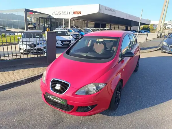 SEAT Altea 2004 - 6000 EUR, 330000 km - AUTO.MOTO.pt - 330000km - foto 2 de 17