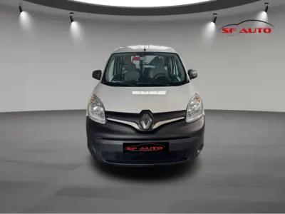 Renault 2021 - 11490 EUR, 87869 km - AUTO.MOTO.pt - 87869km - foto 2 de 11