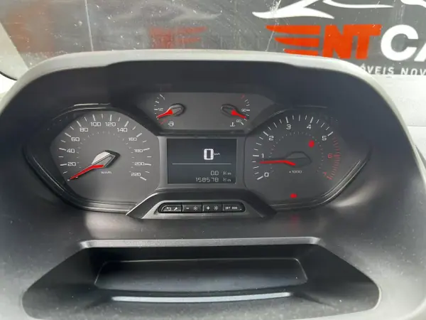 Peugeot 2020 - 11900 EUR, 158578 km - AUTO.MOTO.pt - 158578km - foto 5 de 10