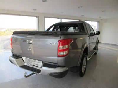 Mitsubishi L200 2017 - 23500 EUR, 180000 km - foto 5 de 25