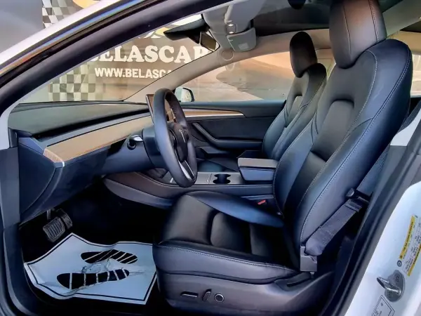 Tesla Model 3 2023 - 29250 EUR, 48000 km - AUTO.MOTO.pt - 48000km - foto 5 de 15