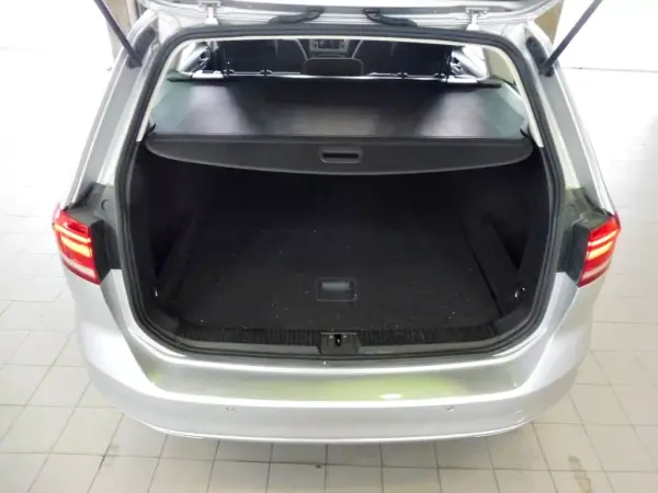 Volkswagen Passat Variant 2015 — foto 3 de 13