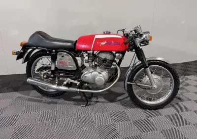 MV Agusta 1978 - 12900 EUR, 3500 km - AUTO.MOTO.pt - 3500km - foto 11 de 16