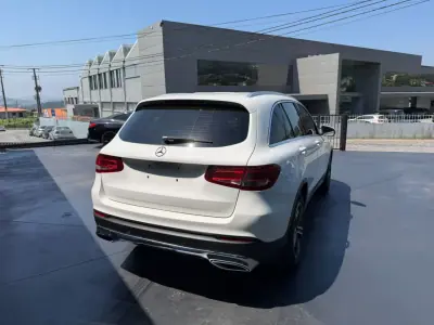 Mercedes-Benz GLC 220 2017 - 27500 EUR, 181000 km - AUTO.MOTO.pt - 181000km - foto 3 de 13