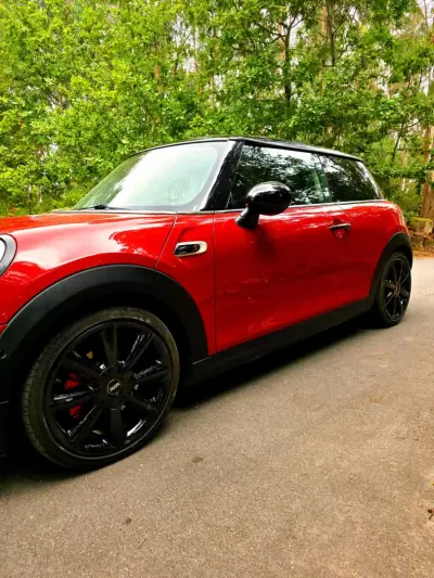 MINI 3 Portas 2015 - 15990 EUR, 138000 km - 138000km - foto 24 de 39