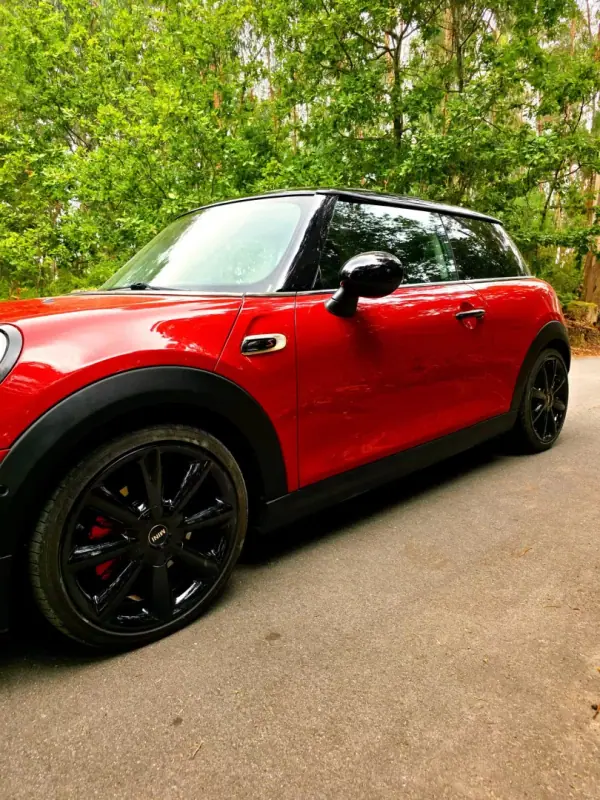 MINI 3 Portas 2015 - 15990 EUR, 138000 km - 138000km - foto 24 de 39