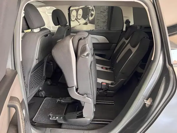 Citroën C4 Grand Picasso 2014 - 12900 EUR, 250524 km - AUTO.MOTO.pt - 250524km - foto 13 de 15