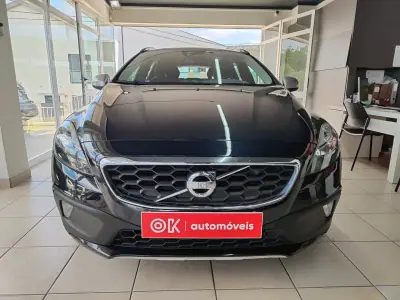 Volvo V40 Cross Country 2014 - 8150 EUR, 211000 km - AUTO.MOTO.pt - 211000km - foto 3 de 35