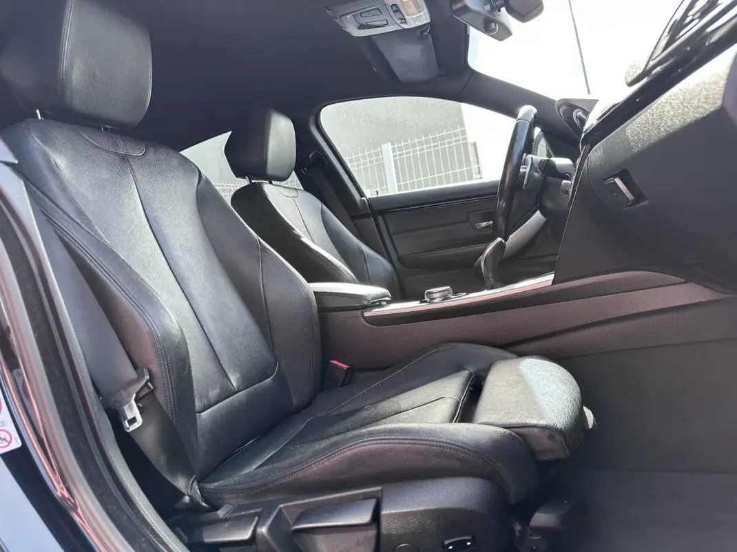 BMW 420 Gran Coupé 2015 - 19500 EUR, 230000 km - AUTO.MOTO.pt - 230000km - foto 44 de 54