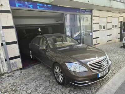 Mercedes-Benz S 400 2011 - 13990 EUR, 353009 km - AUTO.MOTO.pt - 353009km - foto 3 de 23