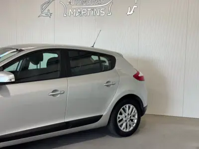 Renault Mégane 2014 - 5990 EUR, 325267 km - AUTO.MOTO.pt - 325267km - foto 3 de 20