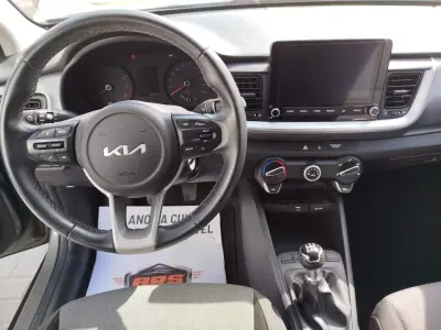 Kia Stonic 2022 - 17450 EUR, 63373 km - AUTO.MOTO.pt - 63373km - foto 5 de 20