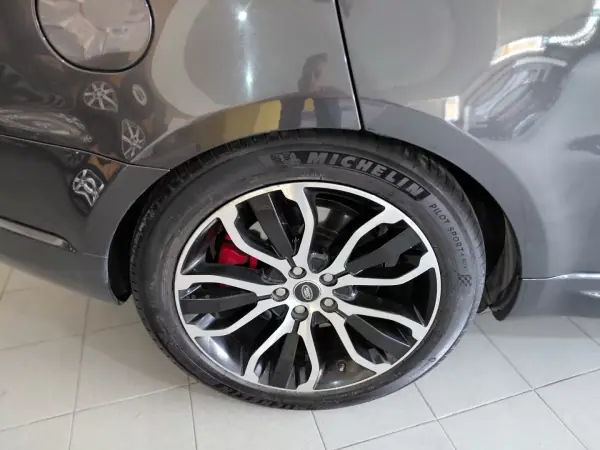 Land Rover Range Rover Sport 2019 - 57900 EUR, 128000 km - AUTO.MOTO.pt - 128000km - foto 19 de 34