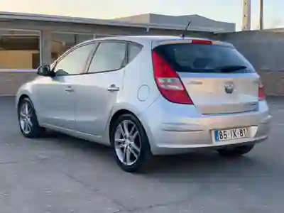 Hyundai i30 2010 - 5250 EUR, 227460 km - AUTO.MOTO.pt - 227460km - foto 4 de 13