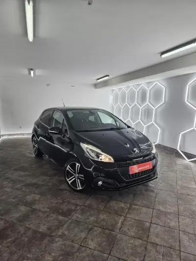 Peugeot 208 2019 - 11950 EUR, 90328 km - AUTO.MOTO.pt - 90328km - foto 47 de 90