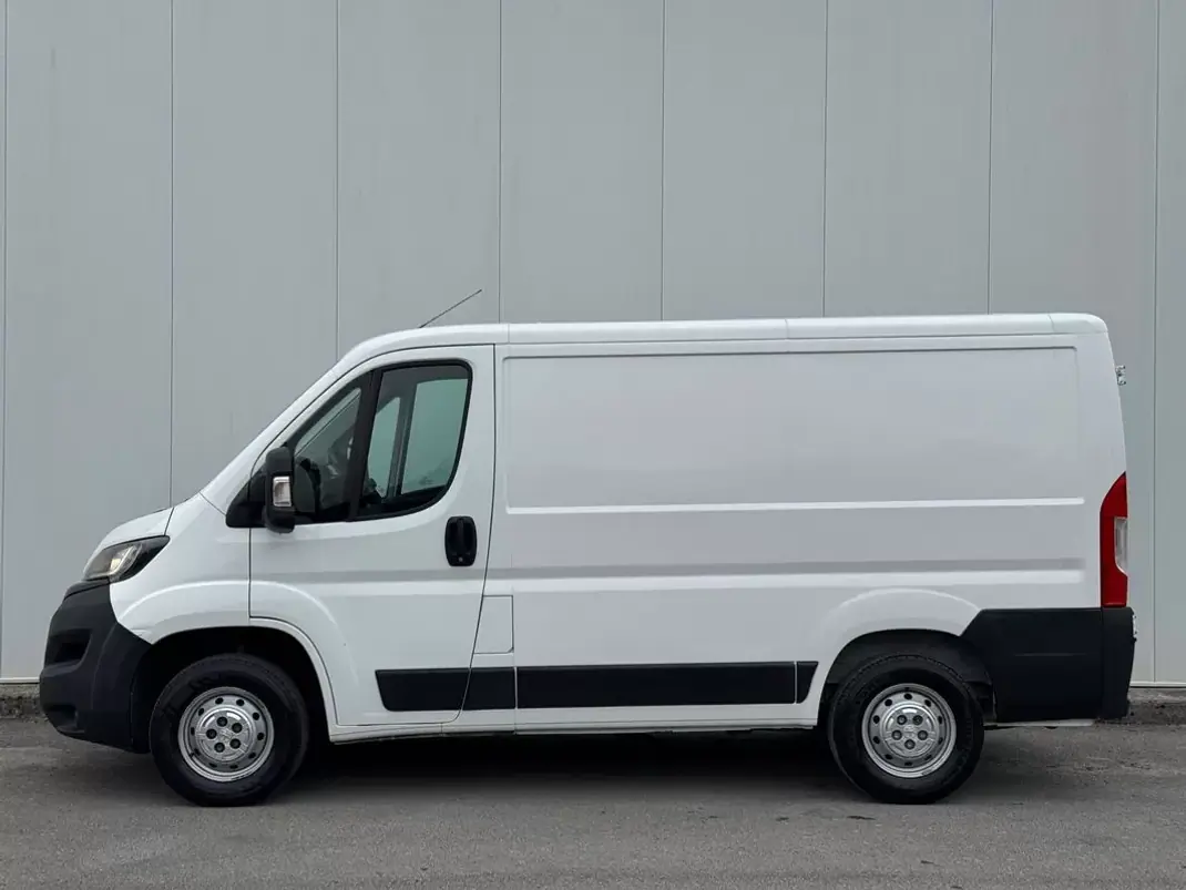 Peugeot 2020 - 16950 EUR, 100000 km - AUTO.MOTO.pt - 100000km - foto 5 de 24