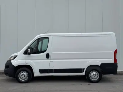 Peugeot 2020 - 16950 EUR, 100000 km - AUTO.MOTO.pt - 100000km - foto 5 de 24