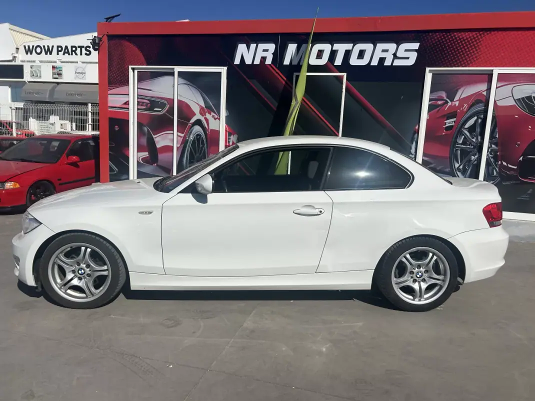 BMW 120 2011 - 14947 EUR, 123000 km - 123000km - foto 5 de 18