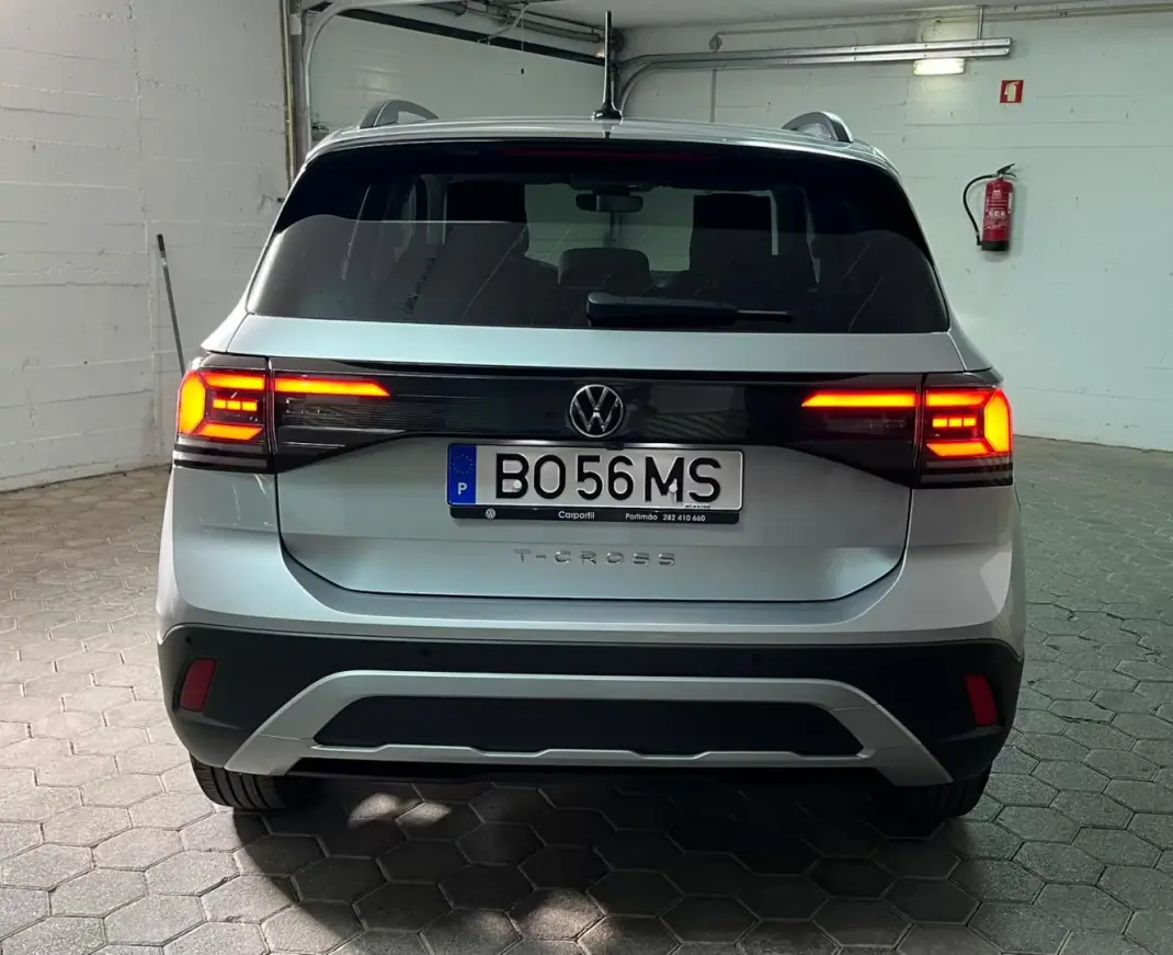 Volkswagen T-Cross 2024 - 22800 EUR, 3300 km - AUTO.MOTO.pt - 3300km - foto 5 de 9