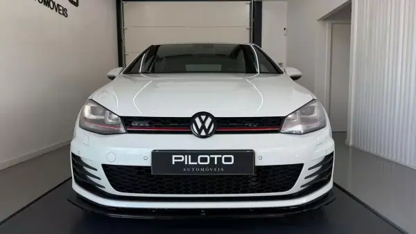 Volkswagen Golf 2013 - 19990 EUR, 163534 km - AUTO.MOTO.pt - 163534km - foto 3 de 22