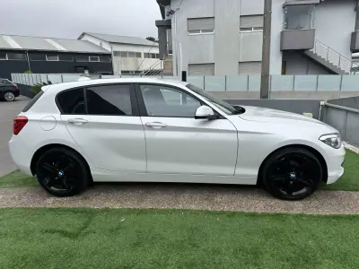 BMW 116 2016 - 17000 EUR, 220000 km - AUTO.MOTO.pt - 220000km - foto 16 de 51