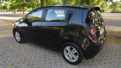 Chevrolet Aveo 2012 - 7600 EUR, 160000 km - 160000km - foto 6 de 11
