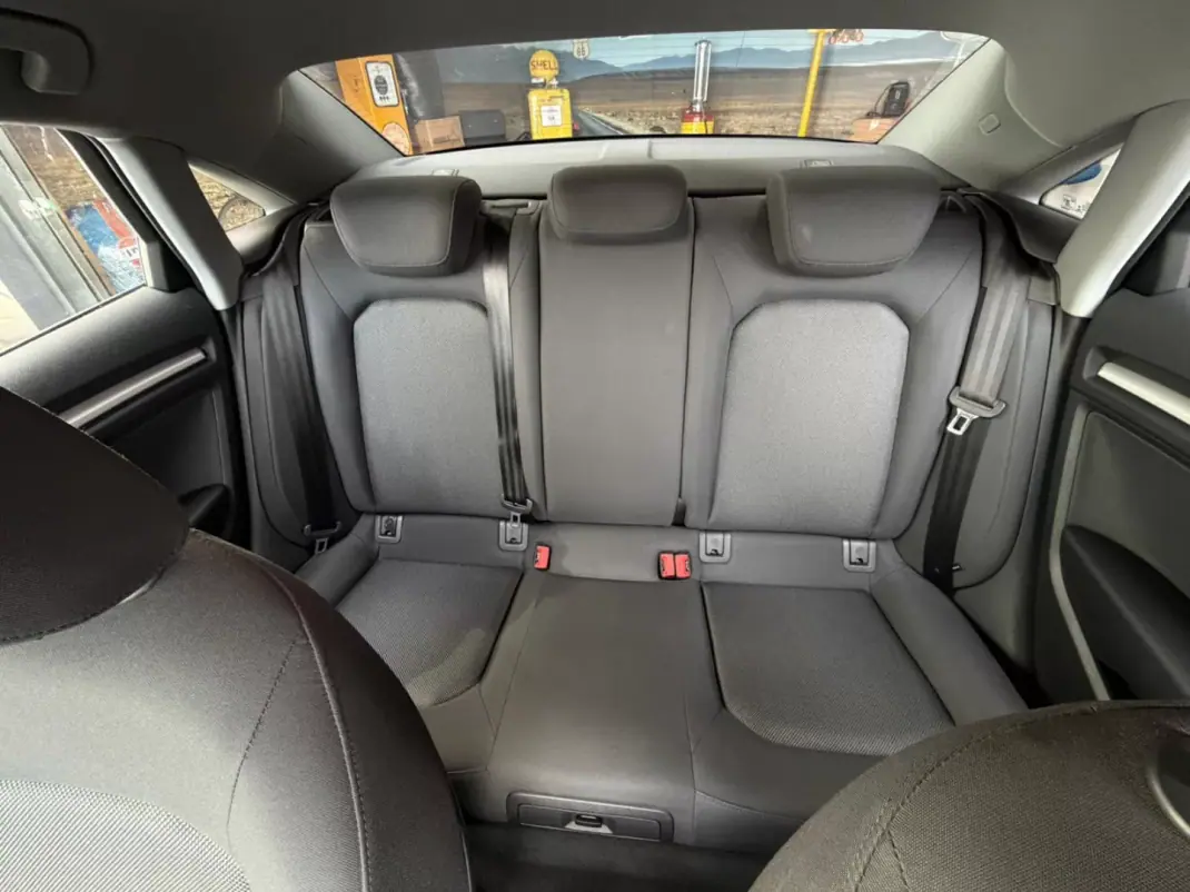 Audi A3 Limousine 2017 - 20500 EUR, 61500 km - AUTO.MOTO.pt - 61500km - foto 18 de 21