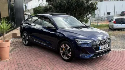 Audi e-tron Sportback 2022 - 32990 EUR, 82000 km - AUTO.MOTO.pt - 82000km - foto 24 de 43