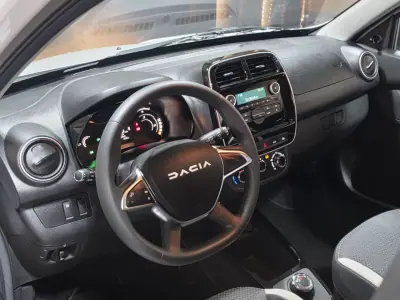 Dacia Spring 2023 - 14990 EUR, 2000 km - AUTO.MOTO.pt - 2000km - foto 2 de 16