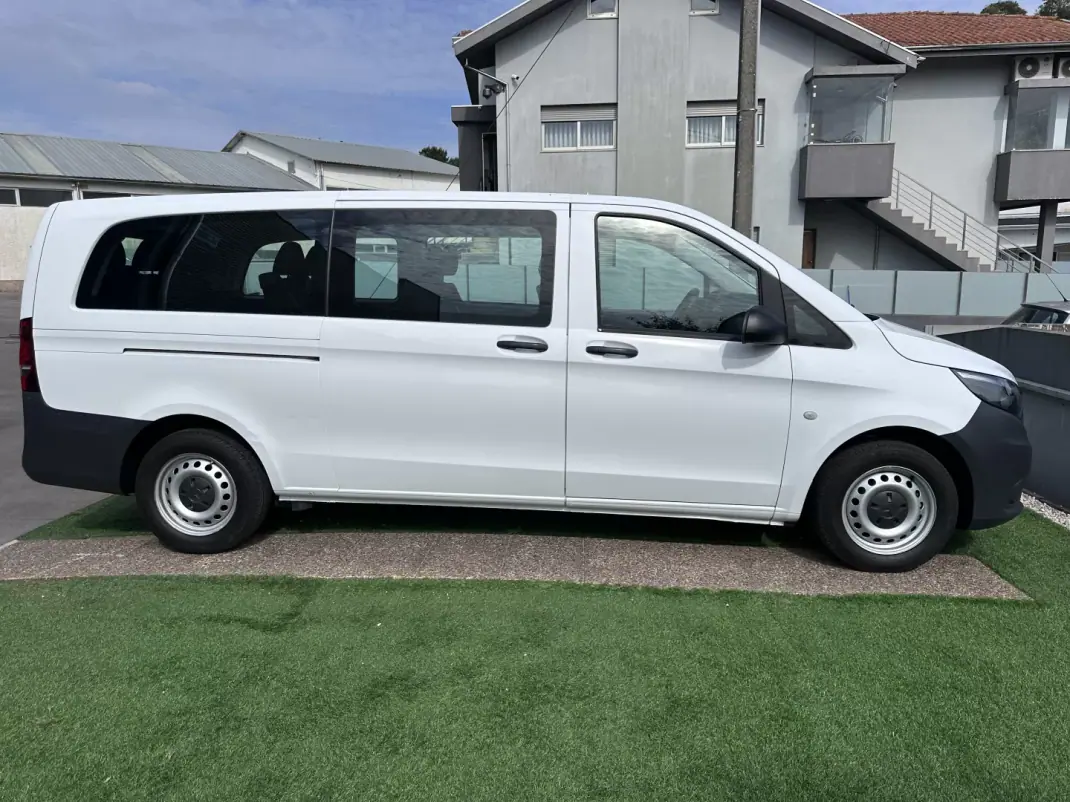 Mercedes-Benz Vito Tourer 2018 - 24900 EUR, 175000 km - AUTO.MOTO.pt - 175000km - foto 16 de 49