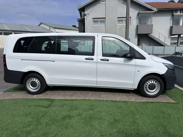 Mercedes-Benz Vito Tourer 2018 - 24900 EUR, 175000 km - AUTO.MOTO.pt - 175000km - foto 16 de 49