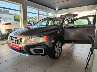 Volvo XC 70 2010 - 13250 EUR, 324000 km - AUTO.MOTO.pt - 324000km - foto 21 de 35