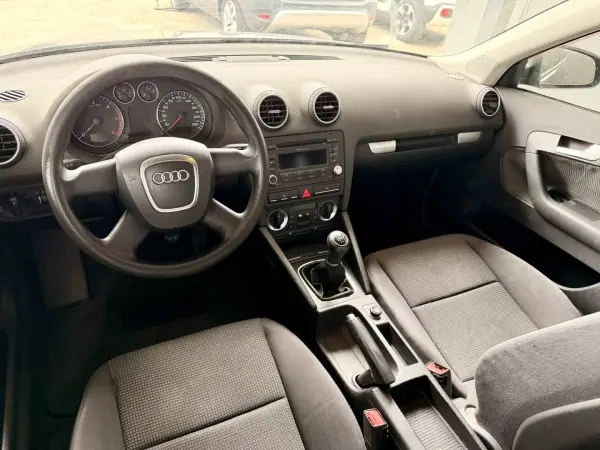 Audi A3 Sportback 2007 - 8950 EUR, 269976 km - AUTO.MOTO.pt - 269976km - foto 5 de 6
