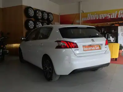 Peugeot 308 2016 - 14200 EUR, 132000 km - AUTO.MOTO.pt - 132000km - foto 3 de 23