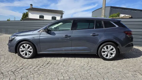 Renault Mégane Sport Tourer 2019 — photo 2 of 38