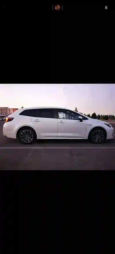 Toyota Corolla 2019 - 16500 EUR, 300079 km - foto 4 de 4
