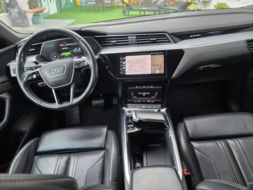 Audi e-tron 2022 - 31750 EUR, 115000 km - AUTO.MOTO.pt - 115000km - foto 5 de 73