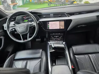 Audi e-tron 2022 - 31750 EUR, 115000 km - AUTO.MOTO.pt - 115000km - foto 5 de 73