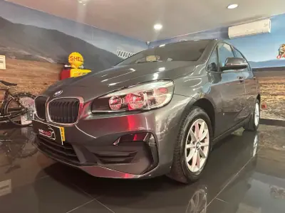 BMW 216 Active Tourer 2019 - 16750 EUR, 141064 km - AUTO.MOTO.pt - 141064km - foto 3 de 24