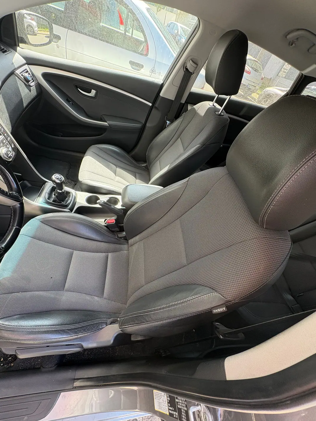 Hyundai i30 2013 - 8000 EUR, 71500 km - 71500km - foto 8 de 10